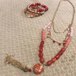 Necklace and bracelet set. EUC